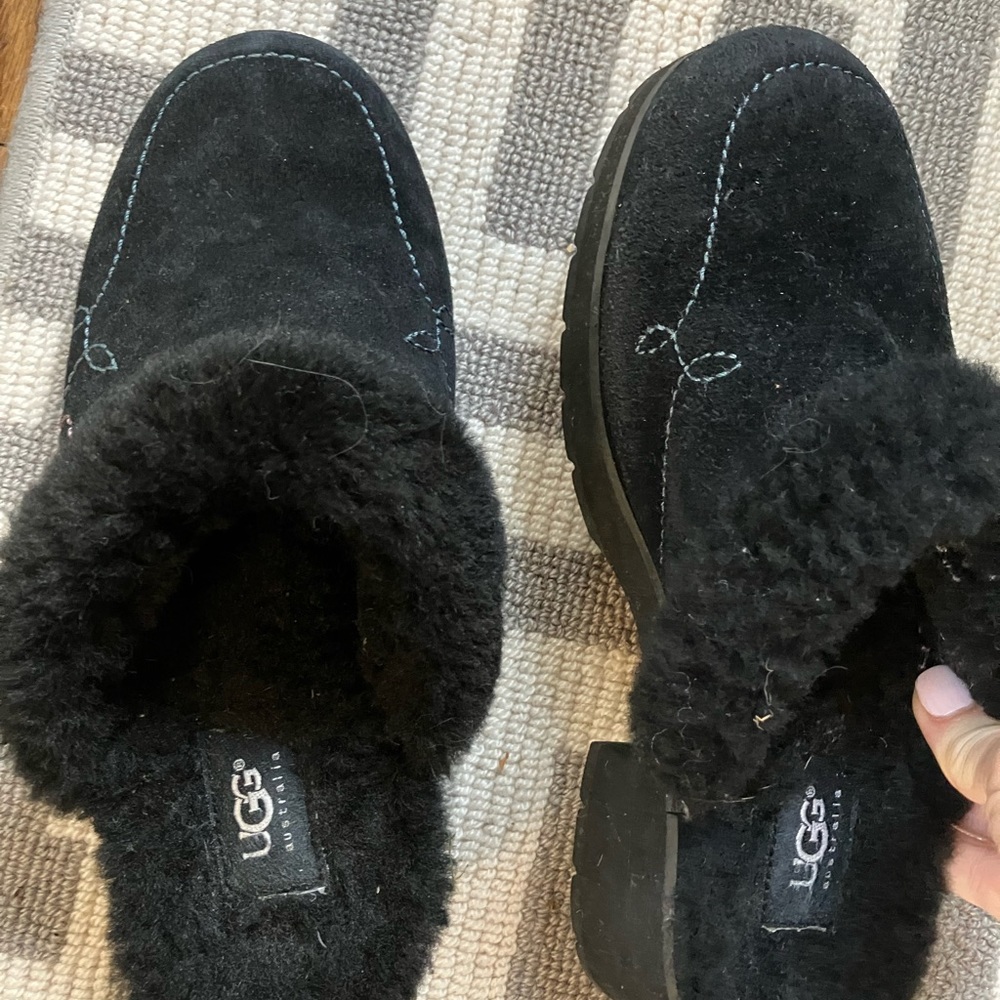 Ugg Shearling Platform Clogs Size 9. Excellent Us… - image 2